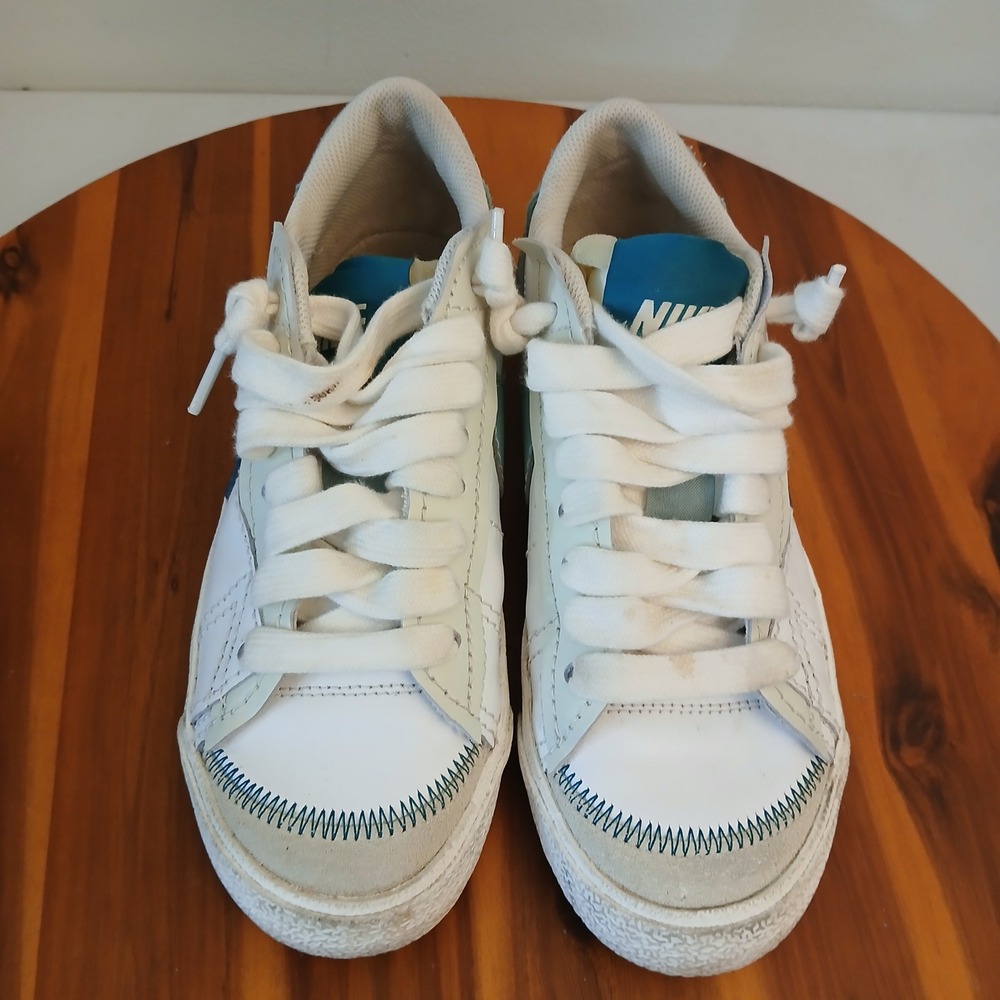 Nike Blazer Low 77 Jumbo Womens 7.5 White Blue Running Shoes Sneakers DQ1470-106 - Picture 2 of 8